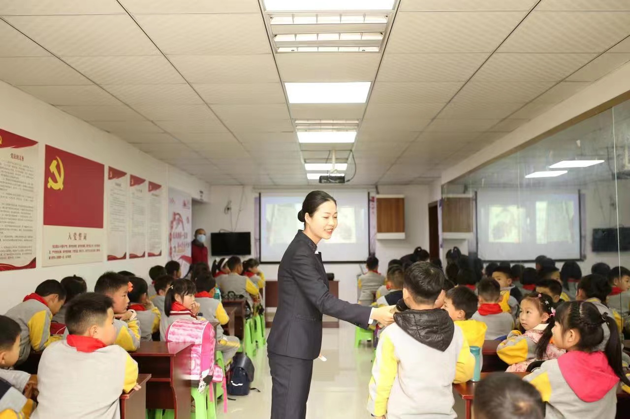 1652509369552852.jpg 1652509369552852.jpg