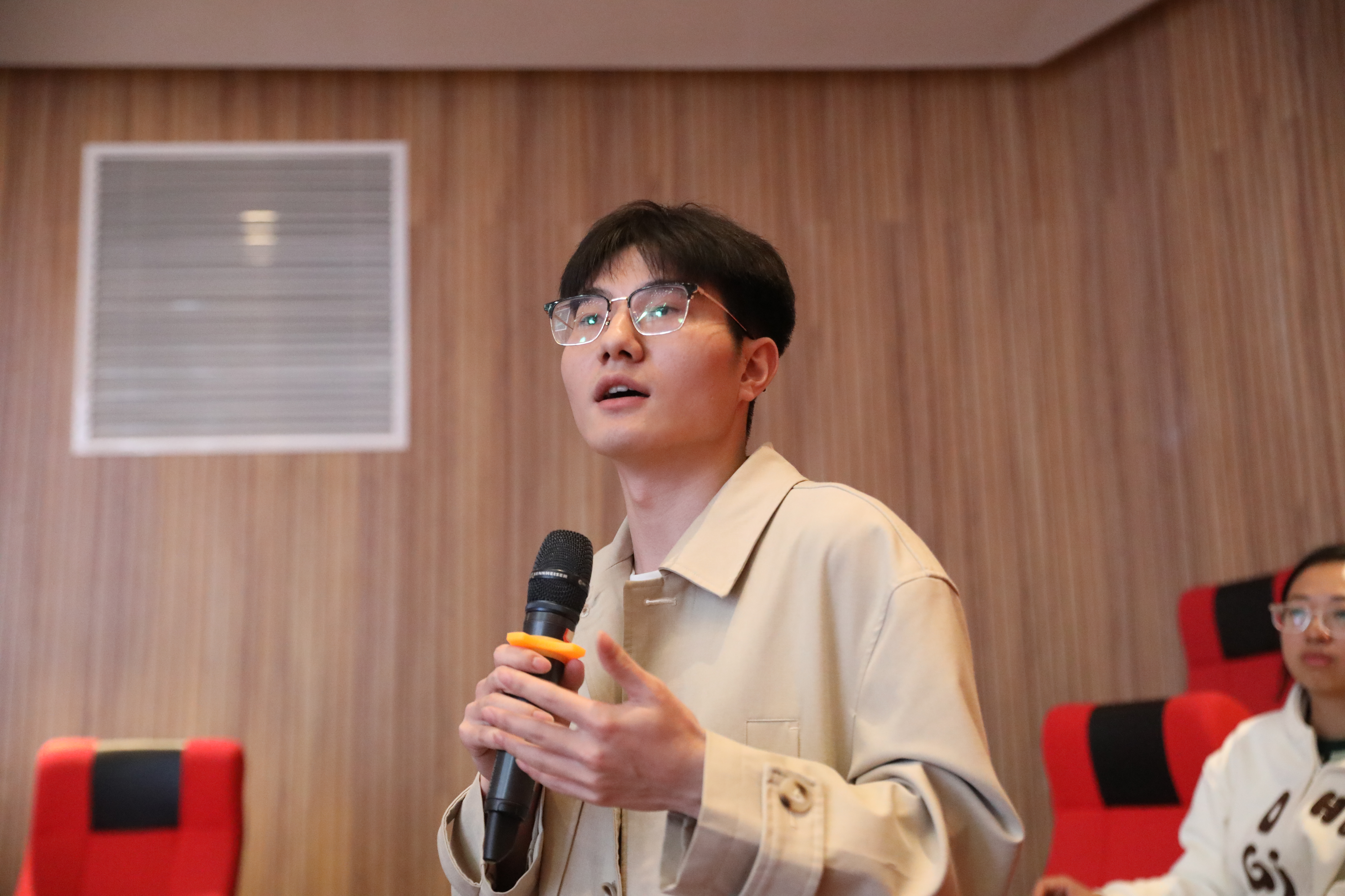 1749711891195377.jpg 1749711891195377.jpg